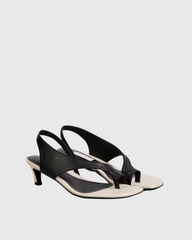 Meli Thong Sandals In Beige
